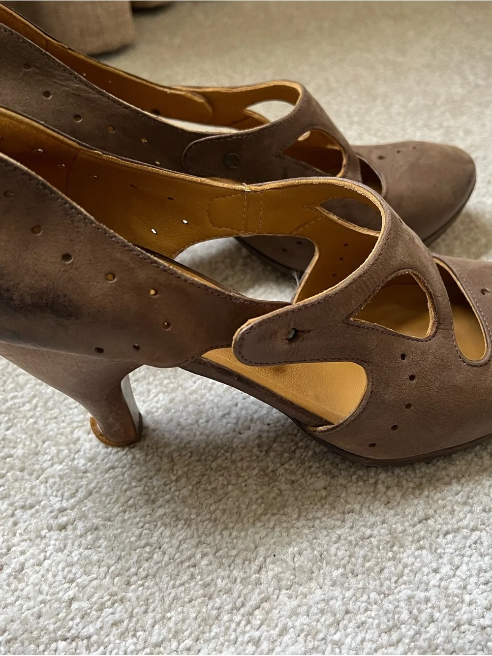 Coclico Cocoa Brown Leather Mary Jane heels